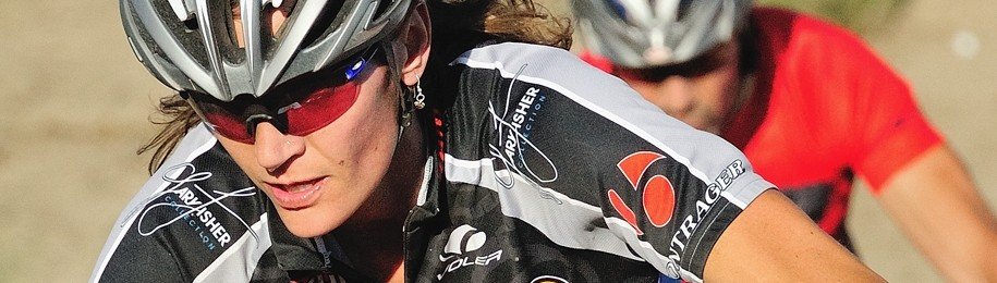 mountain woman - rockin' bike racing